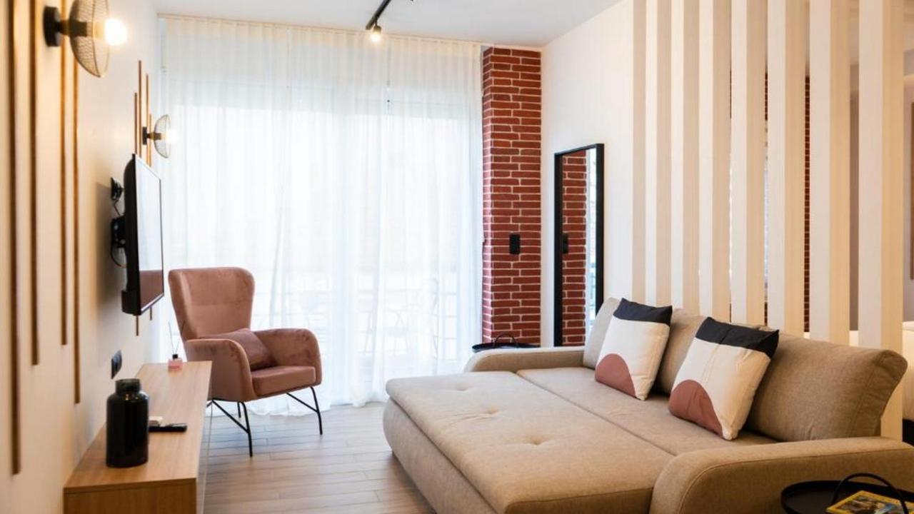 Centro Urban Suites Каламбака Екстер'єр фото