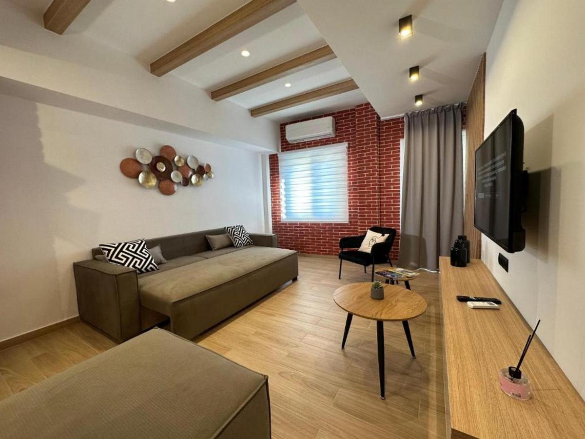 Centro Urban Suites Каламбака Екстер'єр фото