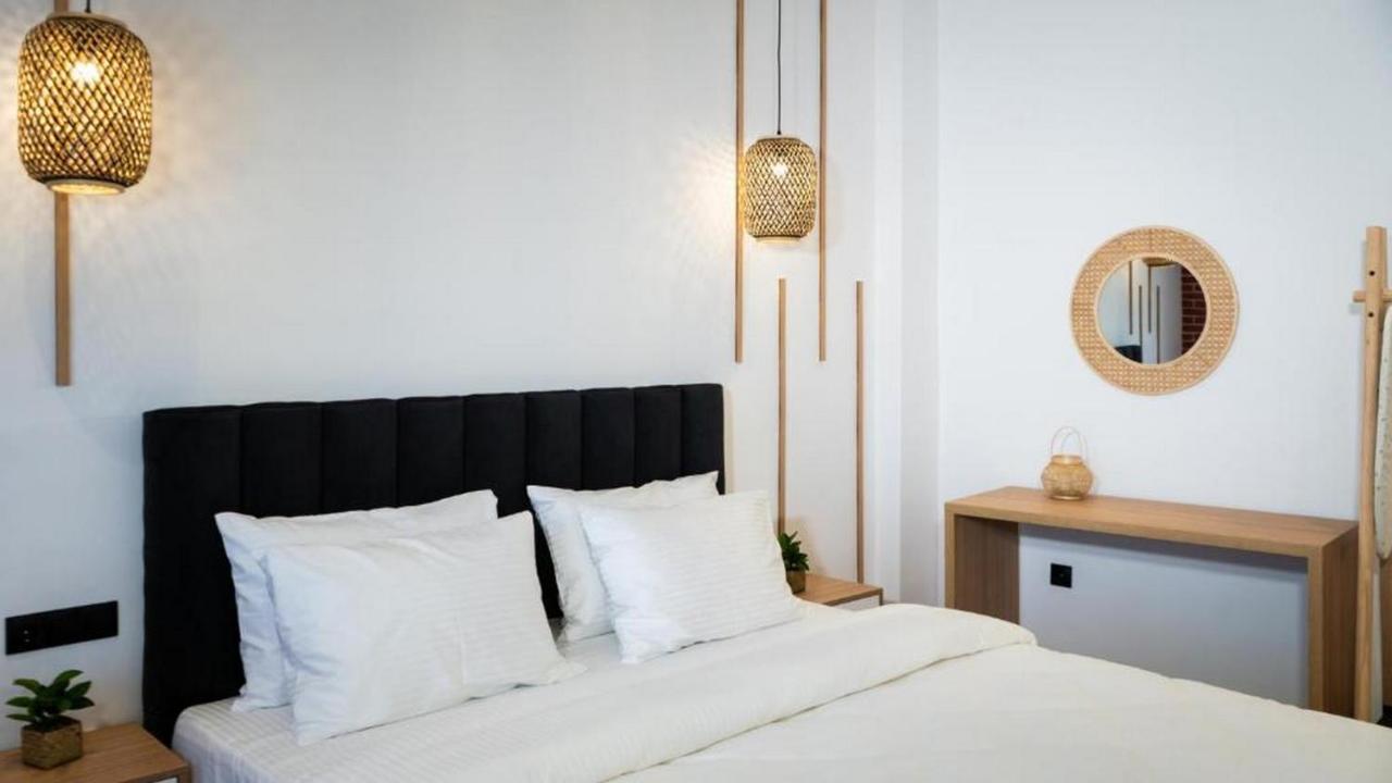 Centro Urban Suites Каламбака Екстер'єр фото